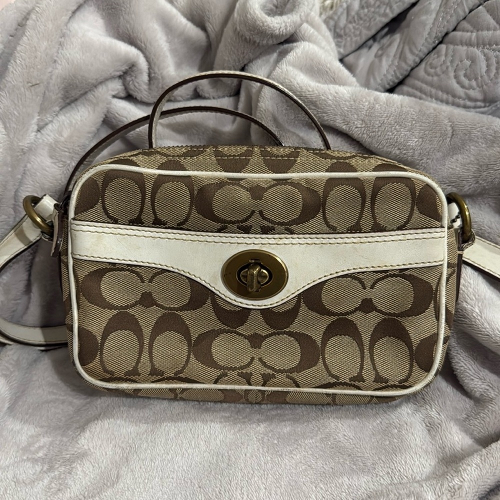 ❌❌SOLD❌❌ Coach camera crossbody bag